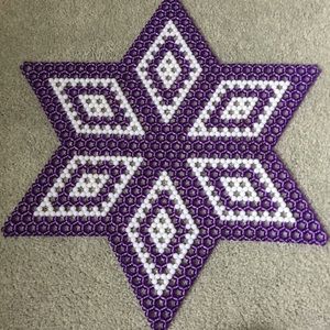 Beaded star nightstand decoration